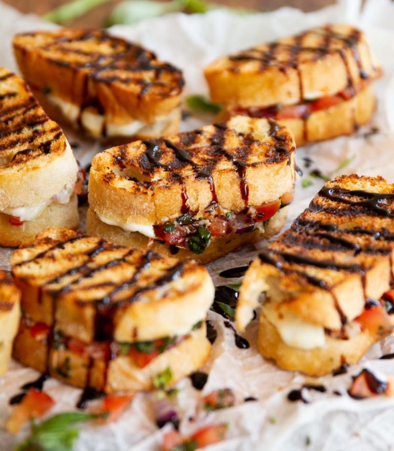 Mini Grilled Cheese Appetizers
